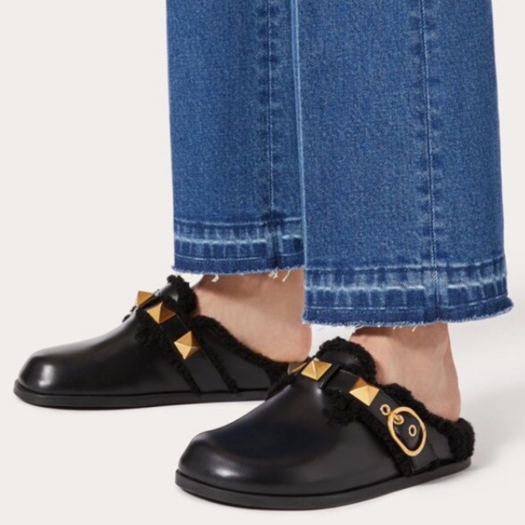 Valentino Garavani Roman Stud Shearling Lined Sabots Slippers Slip On Mules 37.5